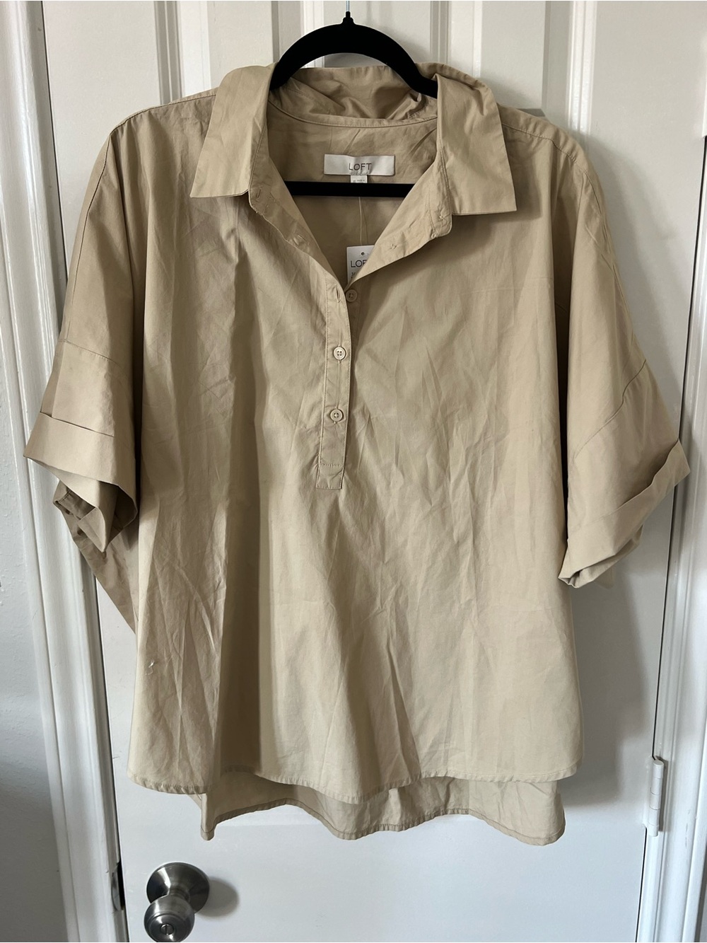 LOFT Tan Short-Sleeve Button Down Casual Shirt-oversized - Picture 4 of 4